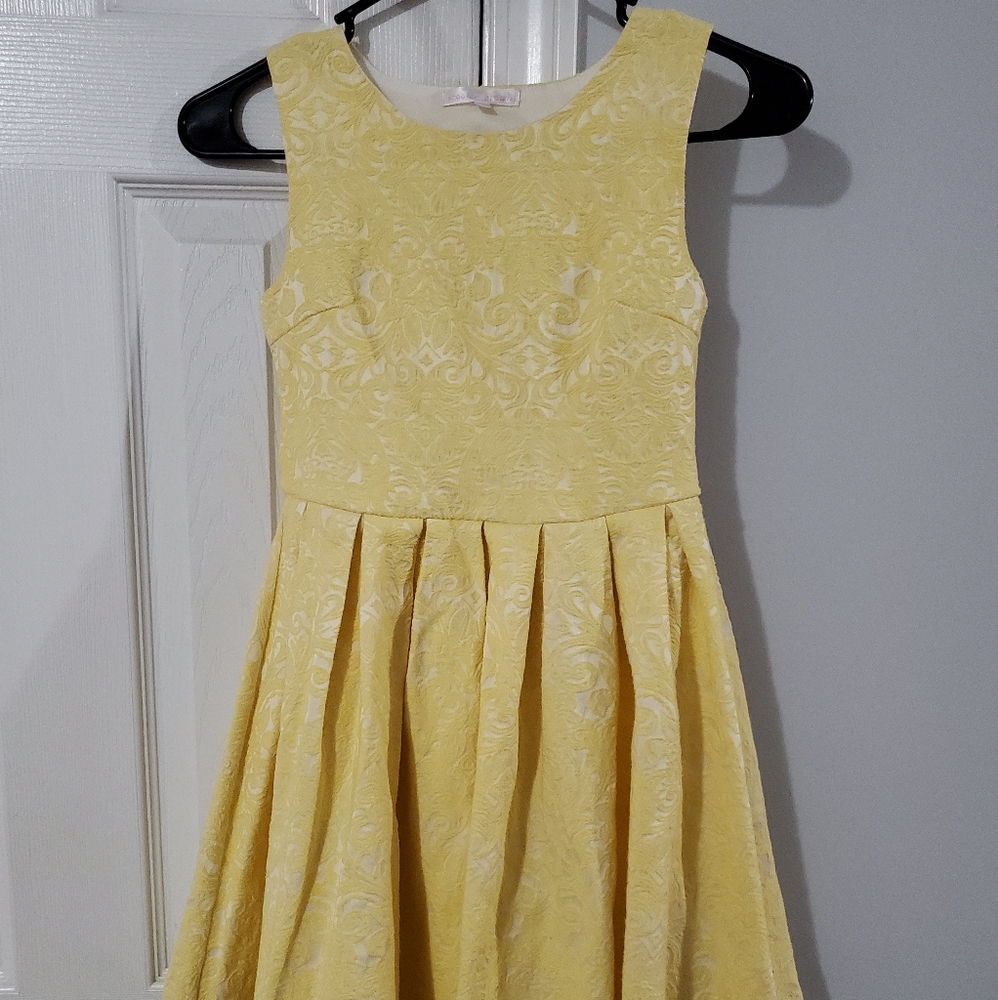Girls dress